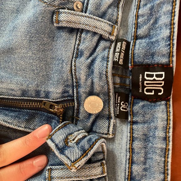 Urban Outfitters Girlfriend High-Rise Jean - Picture 3 of 4